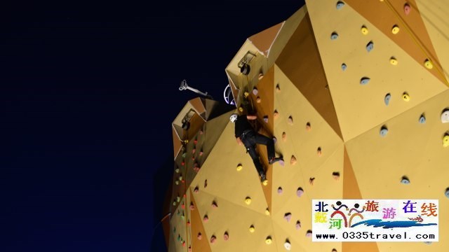 攀岩墙 Rock Climbing Wall