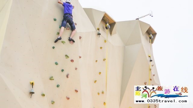 攀岩墙 Rock Climbing Wall