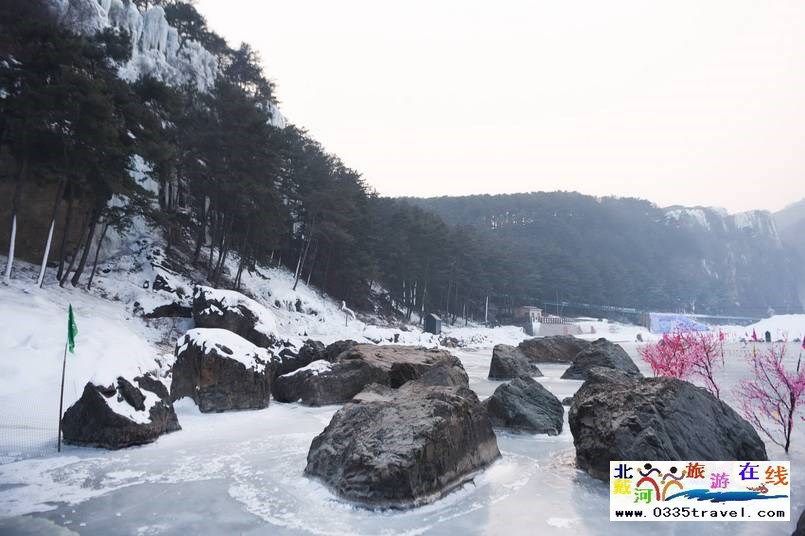 秦皇岛傍水崖景区-冬季滑雪夏季高山峡谷漂流