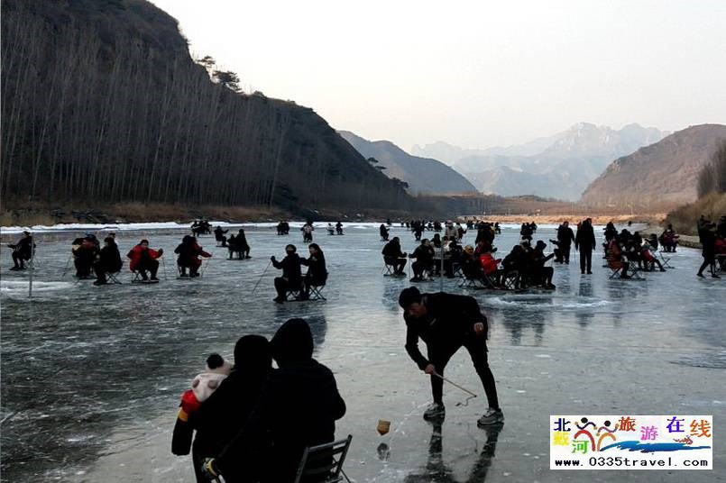 秦皇岛傍水崖景区-冬季滑雪夏季高山峡谷漂流